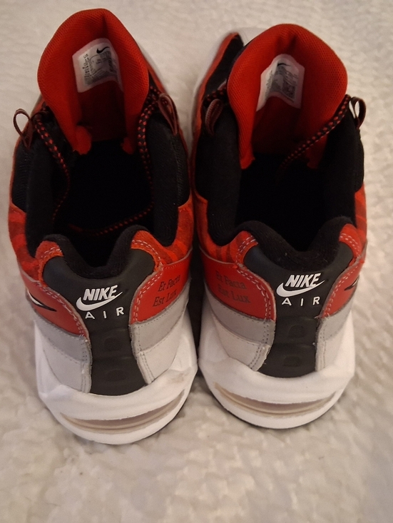 Nike Air Max 95 Morehead St Red & Black Athletic Sneakers with \'M 1897\' Patch main image 7
